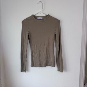 Long Sleeve Crewneck Tee in Olive - Women